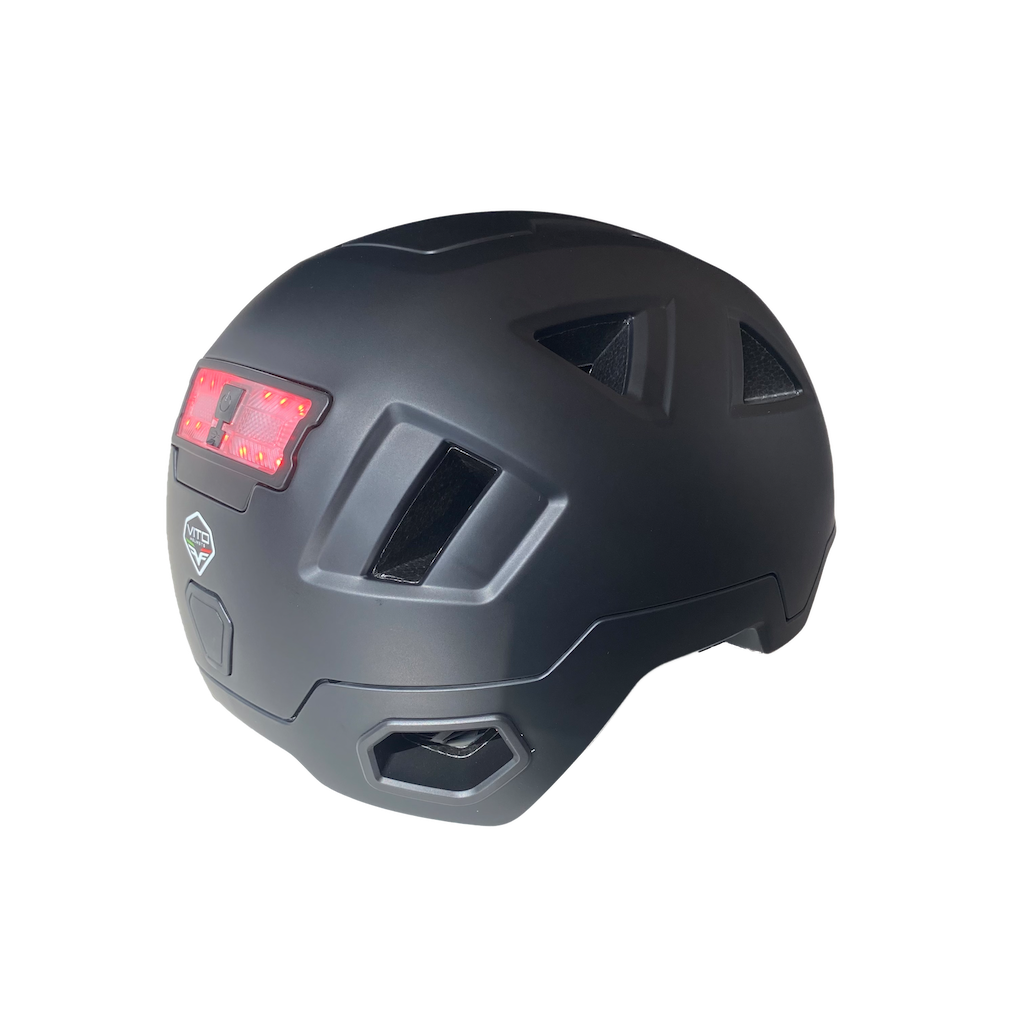 VITO-Scooterhelm-schrag-hinten-mit-Beleuchtung-hinten-www-stromfahrzeuge-at E-Scooterhelm
